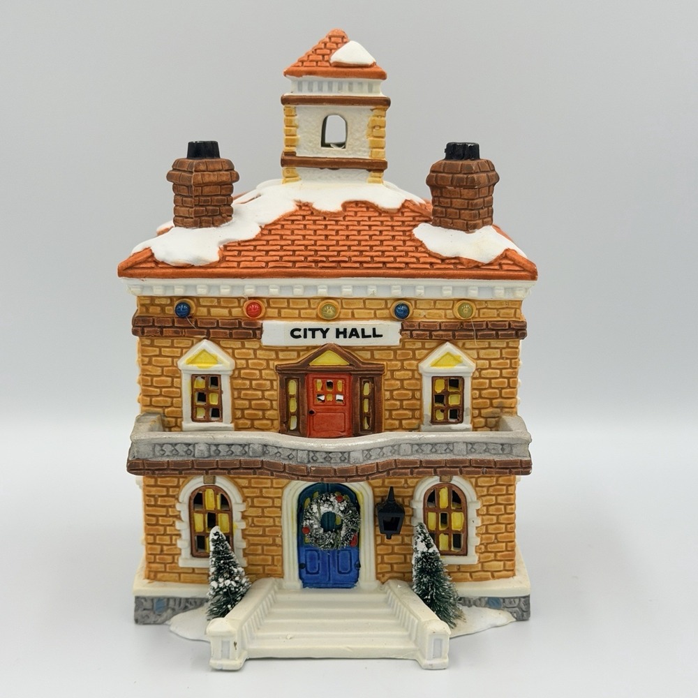 VTG 1997 NOMA Christmas Village City Hall Building House Holiday Decor NO‎ CORD